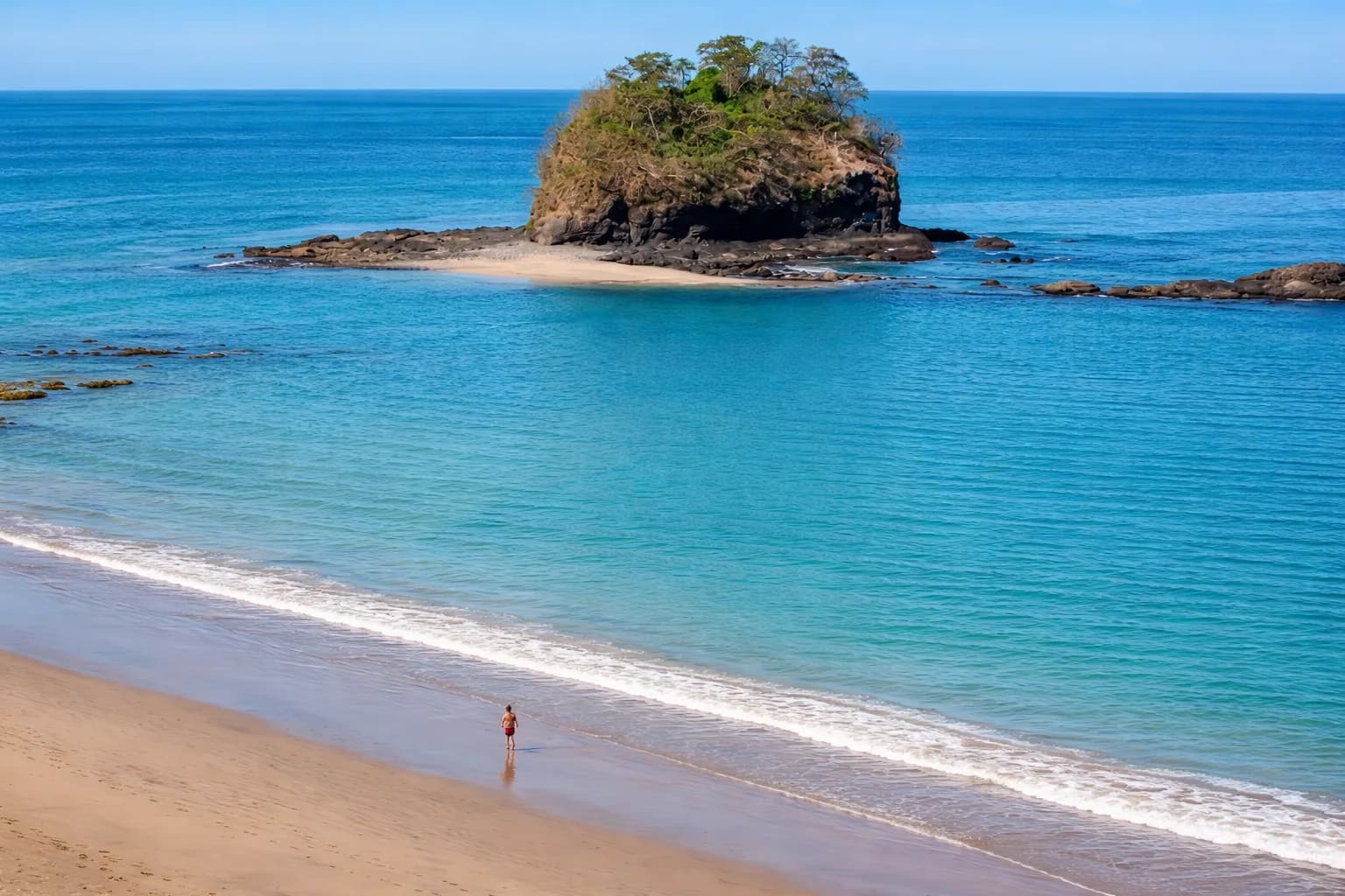 Mercado inmobiliario frente al mar en Playa Brasilito 2026